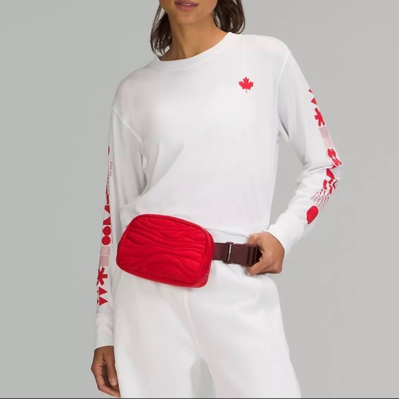 NWT Lululemon Team Canada Olympic Quilted Belt Bag - Picture 2 of 5
